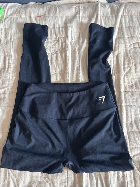 Gymshark Pants - Gym Shark Navy Blue Women’s Leggings Medium Yoga Sports Activewear Body Fit.